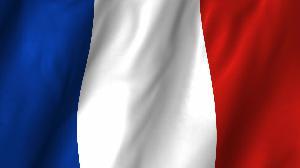  Натяжные потолки Франция флаг производителя  